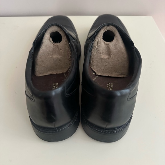 Bostonian Bolton Men's Black Leather Slip-On Shoes - Picture 3 of 9